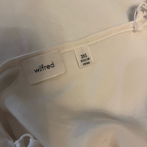 [SOLD] Artizia Wilfred sonnet dress - Picture 7 of 8